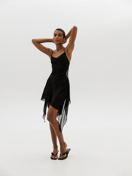 Fantasy dress in Onyx